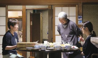 お客さんを迎えての食卓